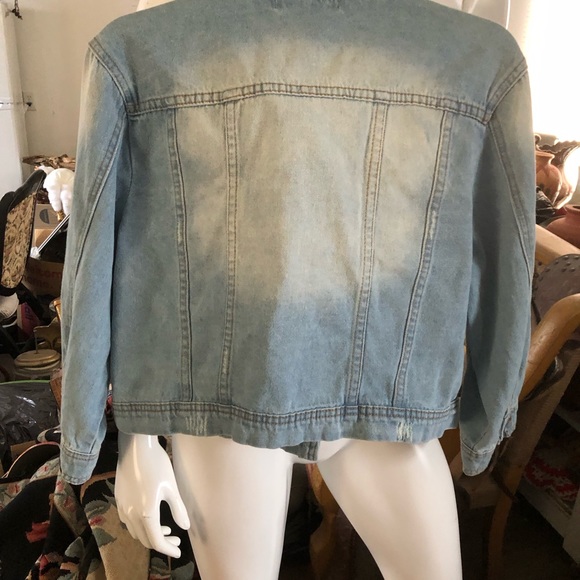 Denim jacket, distressed - Picture 2 of 5